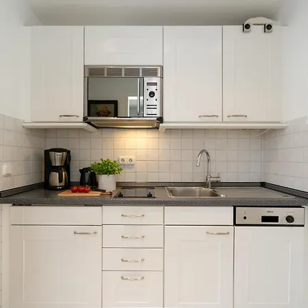 Strandstrasse Apartment *